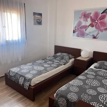 Elina Apartament